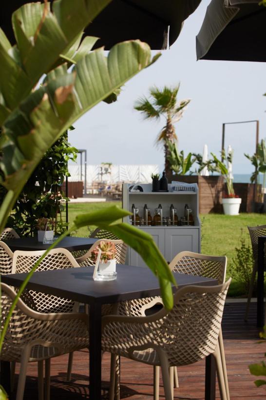 Mediterranea Hotel & Convention Center Salerno Exterior photo